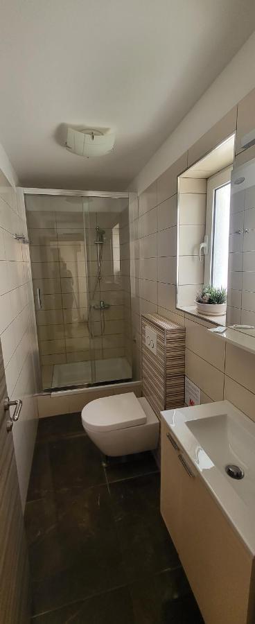 קריקווניצה Apartments Maslina & Pinija מראה חיצוני תמונה